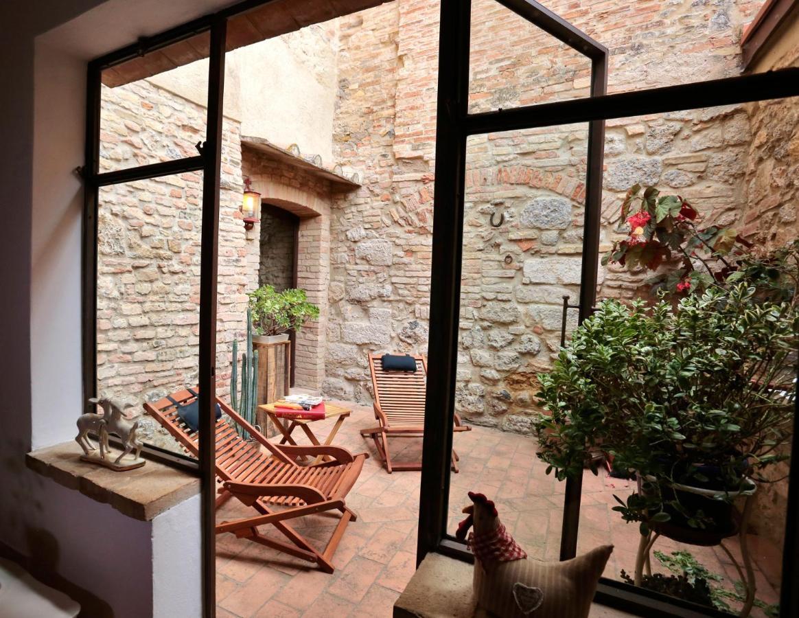 Corte Dei Guelfi San Gimignano Exterior foto